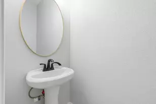 812 Linia Alfred, Cleveland, TX 77327 - Photo 4