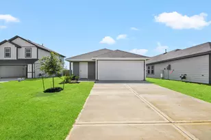19015 Foxface Peak Ct, Hockley, TX 77447 - Photo 2