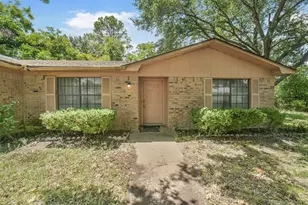 321 Johnson St, Brenham, TX 77833 - Photo 6