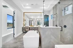 2011 Crown Lk Dr, Missouri City, TX 77459 - Photo 10