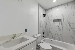 9238 Friendship Rd, Houston, TX 77080 - Photo 16