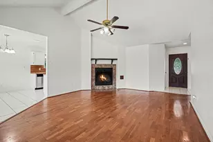 2909 Forest Hills Dr, League City, TX 77573 - Photo 8