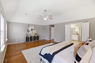 233 W 26th St, Houston, TX 77008 - Photo 16