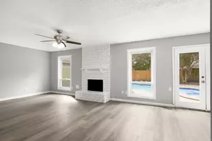 3215 Falling Brook Dr, Kingwood, TX 77345 - Photo 6