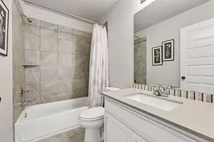 2712 Ahnya Ln, League City, TX 77573 - Photo 22