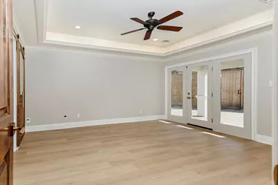46 N Autumnwood Way, The Woodlands, TX 77380 - Photo 16