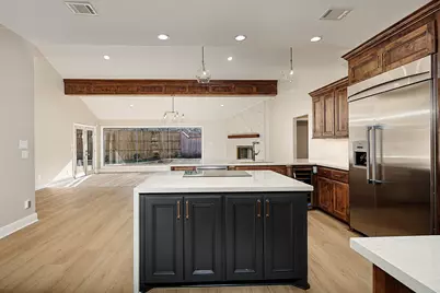 46 N Autumnwood Way, The Woodlands, TX 77380 - Photo 10