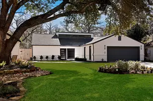 46 N Autumnwood Way, The Woodlands, TX 77380 - Photo 1