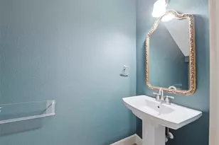 930 Dunbar St, Houston, TX 77009 - Photo 12