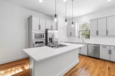 5209 Schuler Street #D, Houston, TX 77007 - Photo 10