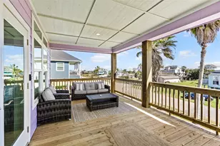 4028 Surf Dr, Galveston, TX 77554 - Photo 16