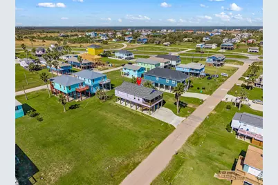 4028 Surf Drive, Galveston, TX 77554 - Photo 10