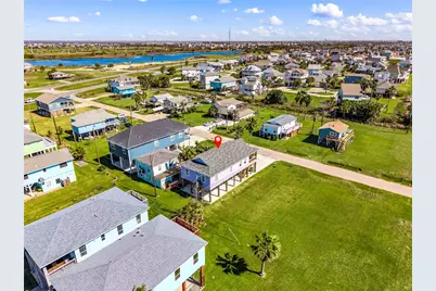 4028 Surf Drive, Galveston, TX 77554 - Photo 10