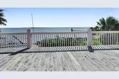 1300 Yacht Basin, Gilchrist, TX 77617 - Photo 14
