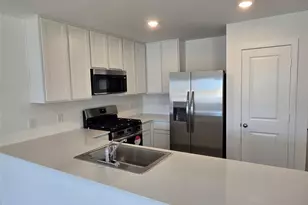 1539 Gentle Wind Ct, Angleton, TX 77515 - Photo 4