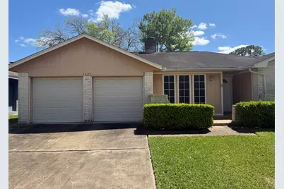 4327 Townes Forest Road, Friendswood, TX 77546 - Photo 1