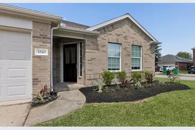 4543 Noble Court, Baytown, TX 77521 - Photo 4