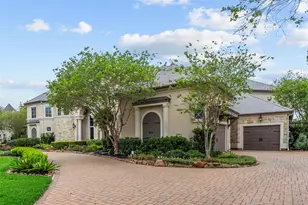 9 Waters Lake Blvd, Missouri City, TX 77459 - Photo 4
