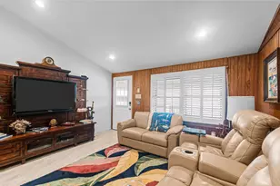 1417 8th St, Dickinson, TX 77539 - Photo 8