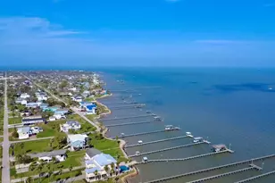 1417 8th St, Dickinson, TX 77539 - Photo 40