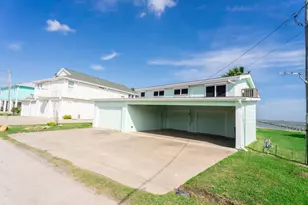 1417 8th St, Dickinson, TX 77539 - Photo 44