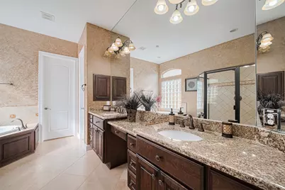 4722 Burclare Court, Sugar Land, TX 77479 - Photo 40