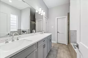 2310 Langston St, Houston, TX 77007 - Photo 4