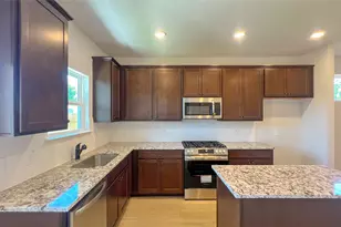 9793 Enclave Ridge Rd, Willis, TX 77318 - Photo 6