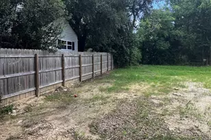 6136 25th St, Groves, TX 77619 - Photo 2