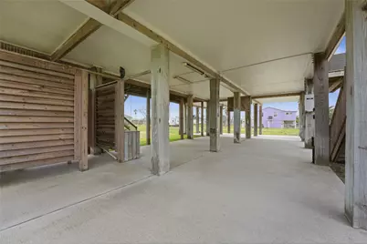 1972 Avenue D, Crystal Beach, TX 77650 - Photo 4