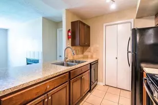 3900 Woodchase Dr, Houston, TX 77042 - Photo 6