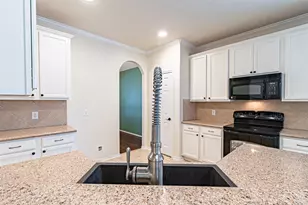 17911 Serene Shore Dr, Cypress, TX 77429 - Photo 16