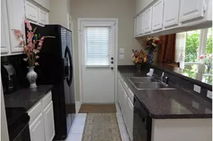 5911 Woodway Place Ct, Houston, TX 77057 - Photo 6