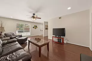5826 Doliver Dr, Houston, TX 77057 - Photo 10