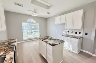 2915 Veva Dr, Pearland, TX 77584 - Photo 4