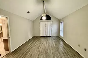8215 Sean Park Ct, Houston, TX 77095 - Photo 10