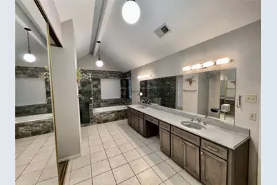 8215 Sean Park Court, Houston, TX 77095 - Photo 12