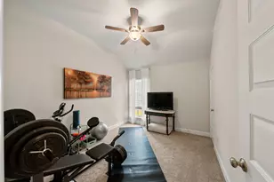 325 Sky Top Dr, Montgomery, TX 77316 - Photo 16