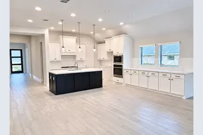 325 Sky Top Drive, Montgomery, TX 77316 - Photo 2