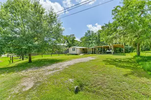 218 Shady Oaks, Alvin, TX 77511 - Photo 2