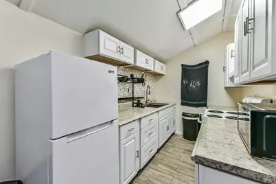 218 Shady Oaks, Alvin, TX 77511 - Photo 12
