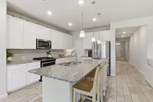2218 Brisa Ln, Baytown, TX 77523 - Photo 14