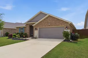2218 Brisa Ln, Baytown, TX 77523 - Photo 2
