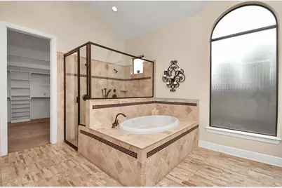 1611 Lynnview Drive, Houston, TX 77055 - Photo 20