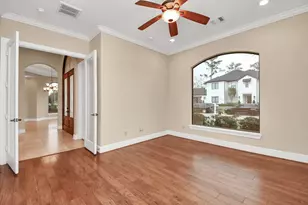 1611 Lynnview Dr, Houston, TX 77055 - Photo 16