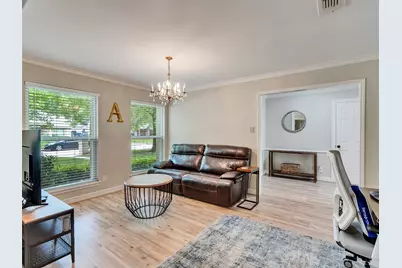 2811 Quincannon Lane, Houston, TX 77043 - Photo 4