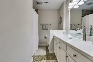 2811 Quincannon Ln, Houston, TX 77043 - Photo 18