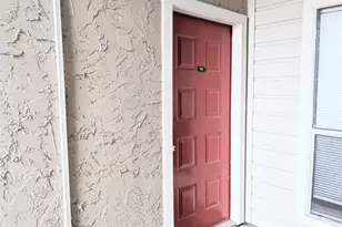 10855 Meadowglen Ln, Houston, TX 77042 - Photo 2