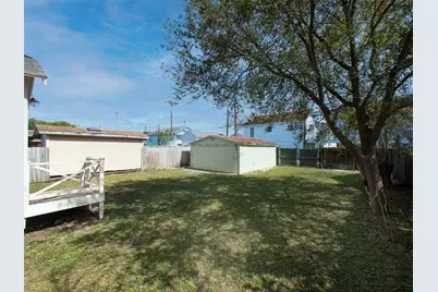 5111 Avenue Q 1/2, Galveston, TX 77551 - Photo 26