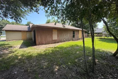 550 E Melville Drive, Crosby, TX 77532 - Photo 4